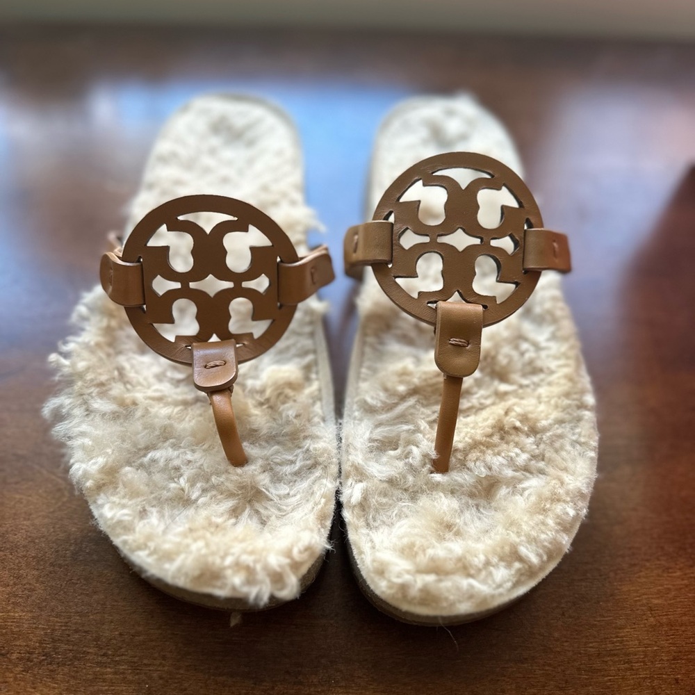 Tory Burch Miller Cloud Shearling sandal!